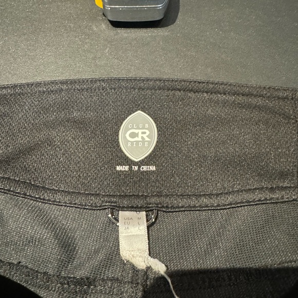 Women’s Club Ride Trail Shorts size Medium - Picture 5 of 8